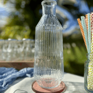 Carafe en verre transparent