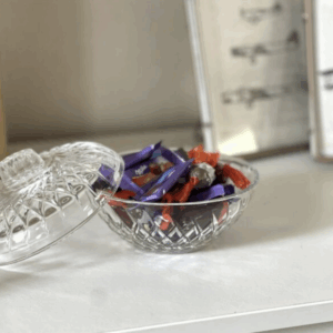 Pot en verre avec couvercle